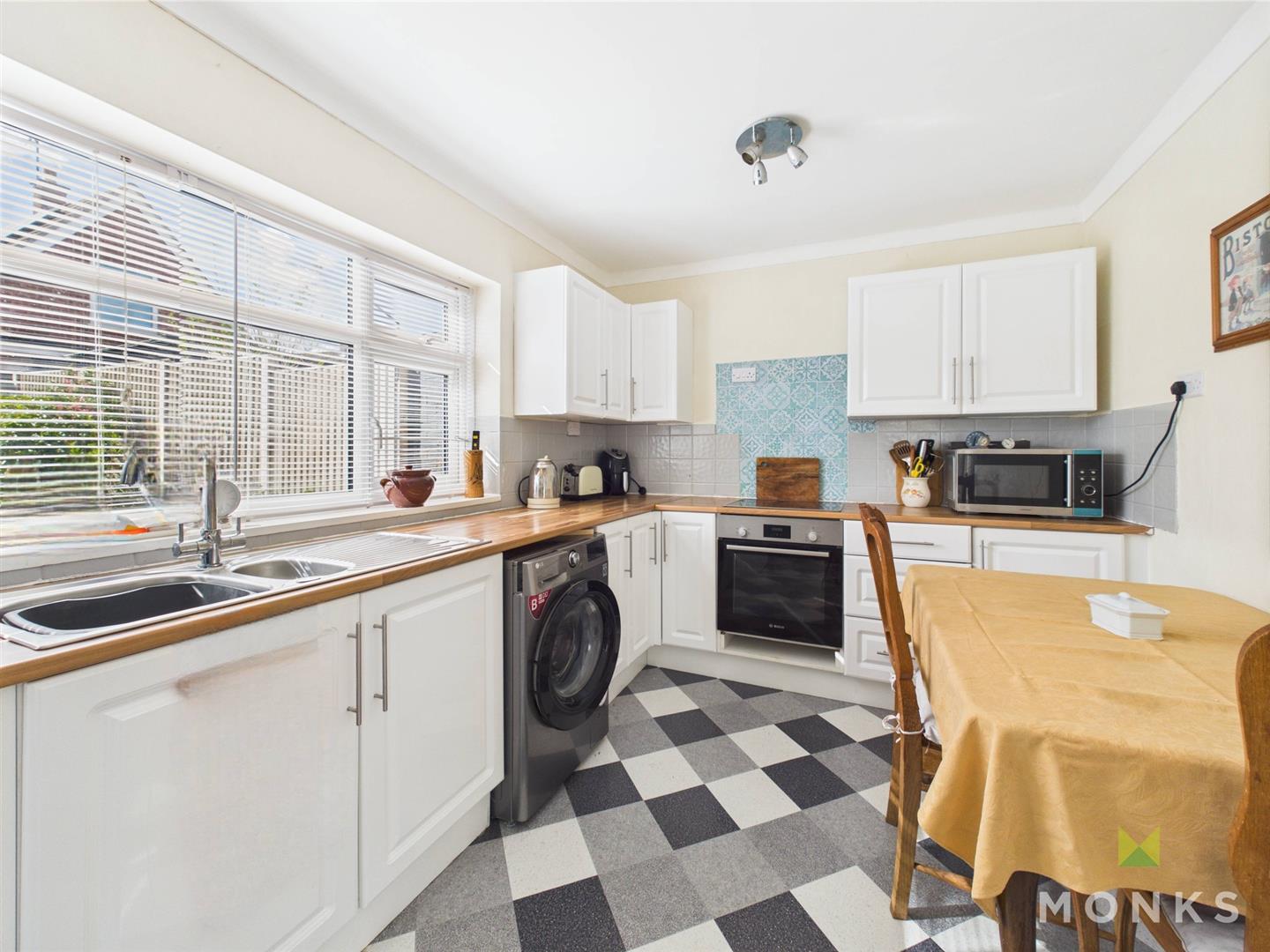 5 Prince Charles Road, Oswestry, SY11 2LU For Sale